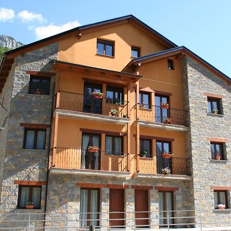 Apartamentos Mobison Salinas de Bielsa Dış mekan fotoğraf