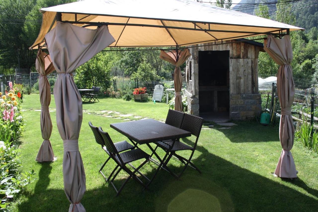 Apartamentos Mobison Salinas de Bielsa Dış mekan fotoğraf